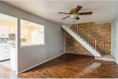 329 David Court #B, Bartlett, IL 60103 - Photo 2