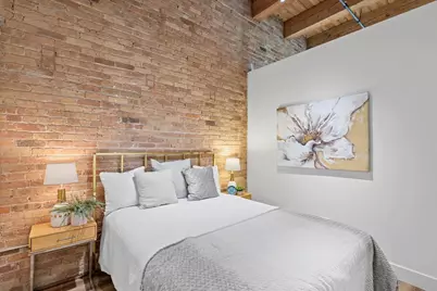 153 W Ohio Street #403, Chicago, IL 60654 - Photo 8