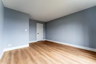 10 Oak Creek Dr, Buffalo Grove, IL 60089 - Photo 10