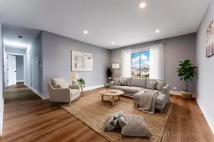 10 Oak Creek Dr, Buffalo Grove, IL 60089 - Photo 2