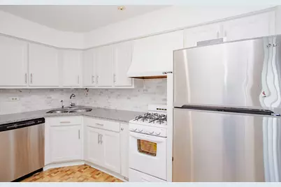 4 Crestview Lane #10, Vernon Hills, IL 60061 - Photo 12