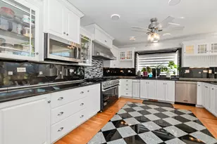 739 Aberdeen Dr, Crete, IL 60417 - Photo 6