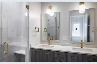 3839 N Clark Street #105, Chicago, IL 60613 - Photo 4