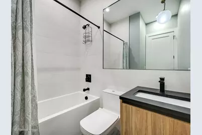 1446 W Chestnut Street #2, Chicago, IL 60642 - Photo 12