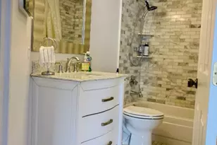 1404 Plum Ct, Mount Prospect, IL 60056 - Photo 12