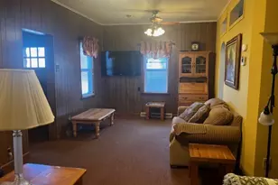 425 E Dakota St, Spring Valley, IL 61362 - Photo 6