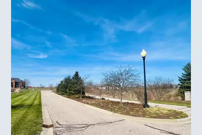 10465 Red Leaf Circle, Lakewood, IL 60014 - Photo 8