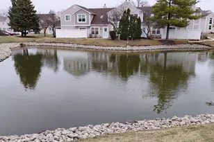 424 Le Parc Cir, Buffalo Grove, IL 60089 - Photo 4