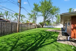 5535 Adeline Pl, Oak Forest, IL 60452 - Photo 14