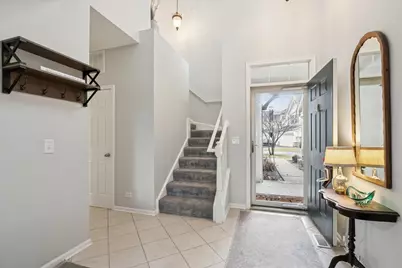 2190 Shadow Creek Court, Vernon Hills, IL 60061 - Photo 2