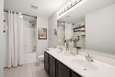 2190 Shadow Creek Court, Vernon Hills, IL 60061 - Photo 16