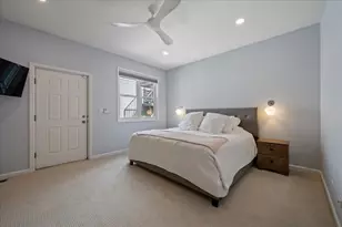 2140 W Haddon Ave, Chicago, IL 60622 - Photo 8