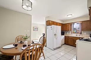 11031 S 84th Ave, Palos Hills, IL 60465 - Photo 6