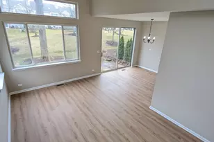 265 Sierra Pass, Schaumburg, IL 60194 - Photo 10