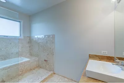 [Address not provided], Chicago, IL 60612 - Photo 8