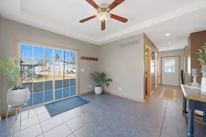 935 E Garden Street, Dekalb, IL 60115 - Photo 12