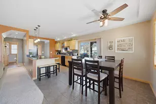 935 E Garden St, Dekalb, IL 60115 - Photo 6