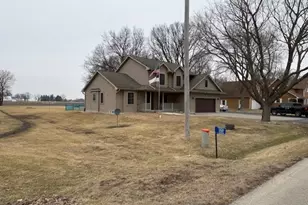 12027 Lisbon Rd, Newark, IL 60541 - Photo 6