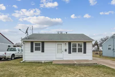 816 Lincoln Boulevard, Clinton, IA 52732 - Photo 1