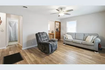 816 Lincoln Boulevard, Clinton, IA 52732 - Photo 4