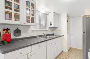 1807 Whitney Dr, Hanover Park, IL 60133 - Photo 8