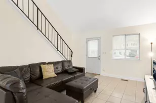 1807 Whitney Dr, Hanover Park, IL 60133 - Photo 4