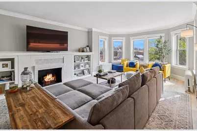 425 N Maple Avenue, Oak Park, IL 60302 - Photo 2