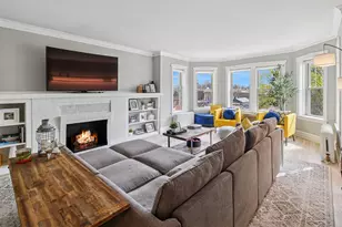 425 N Maple Ave, Oak Park, IL 60302 - Photo 2