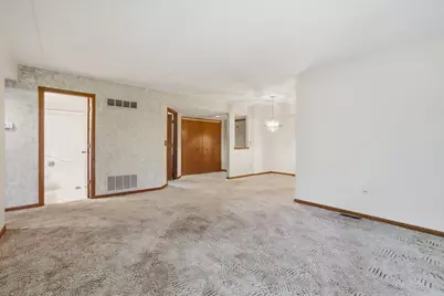 6740 180th Street #1E, Tinley Park, IL 60477 - Photo 10