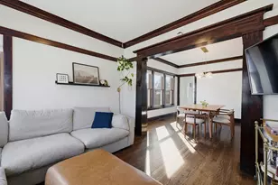 104 N Ardmore Ave, Villa Park, IL 60181 - Photo 4