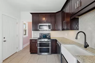 104 N Ardmore Avenue, Villa Park, IL 60181 - Photo 6