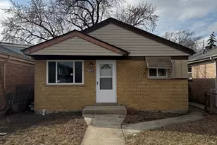 7732 Lotus Ave, Burbank, IL 60459 - Photo 1