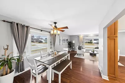 10100 Parke Avenue, Oak Lawn, IL 60453 - Photo 6