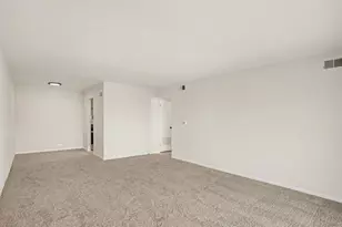 9820 S Pulaski Rd, Oak Lawn, IL 60453 - Photo 6