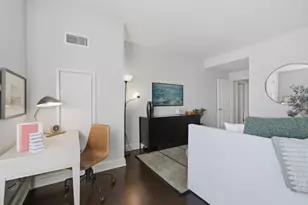 850 N Lake Shore Dr, Chicago, IL 60611 - Photo 32