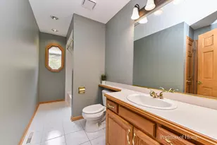 11 Merrimack Ct, Bolingbrook, IL 60440 - Photo 24