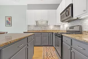 [Address not provided], Chicago, IL 60618 - Photo 6