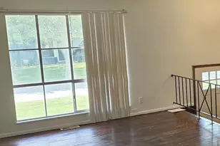 518 E Kerr St, Centralia, IL 62801 - Photo 4