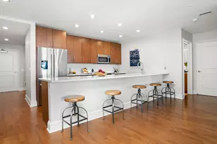 850 N Lake Shore Dr, Chicago, IL 60611 - Photo 16