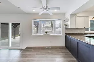 344 Timber Oaks Dr, North Aurora, IL 60542 - Photo 12