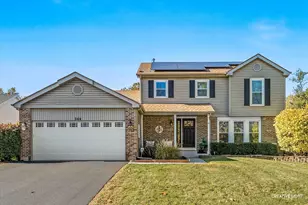 344 Timber Oaks Dr, North Aurora, IL 60542 - Photo 2