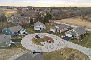 1110 Redtail Ct, Woodstock, IL 60098 - Photo 28