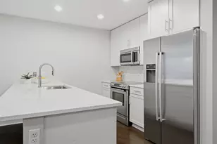 850 N Lake Shore Dr, Chicago, IL 60611 - Photo 16