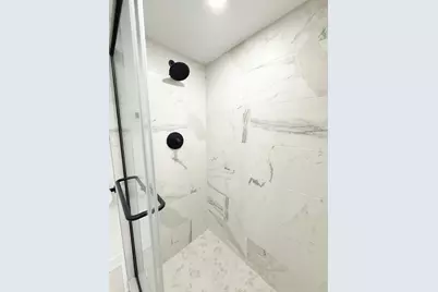 207 Uteg Street #302, Crystal Lake, IL 60014 - Photo 18