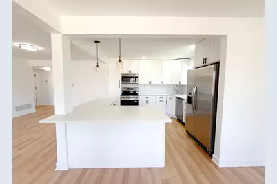 207 Uteg Street #302, Crystal Lake, IL 60014 - Photo 8