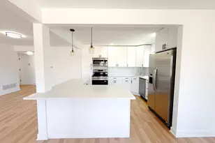 207 Uteg St, Crystal Lake, IL 60014 - Photo 8