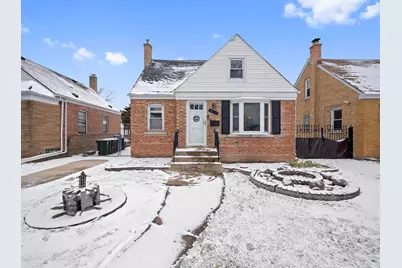 4912 N Mulligan Avenue, Chicago, IL 60630 - Photo 2
