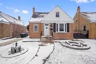 4912 N Mulligan Ave, Chicago, IL 60630 - Photo 2