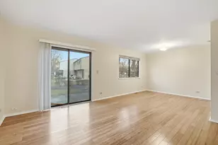 413 Buffalo Trail, Wheeling, IL 60090 - Photo 4