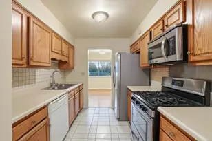 413 Buffalo Trail, Wheeling, IL 60090 - Photo 6